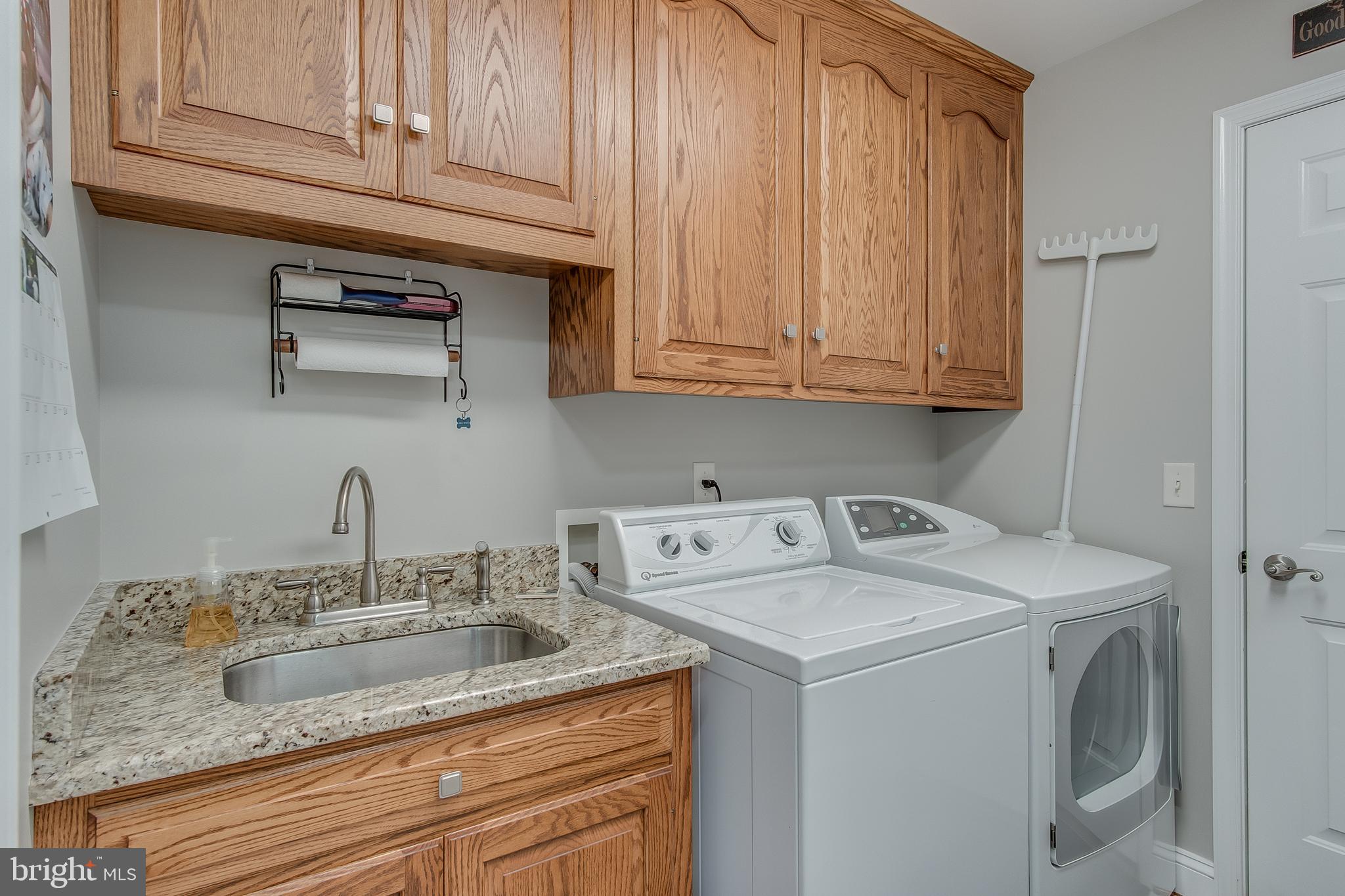 17646 Spielman Road Fairplay, MD 21733 - Photo 23 of 89 Main floor Laundry