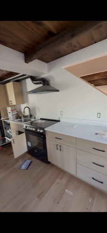 7 R Washington Street, Unit 2 Gloucester, MA 01930 - Photo 5 of 7