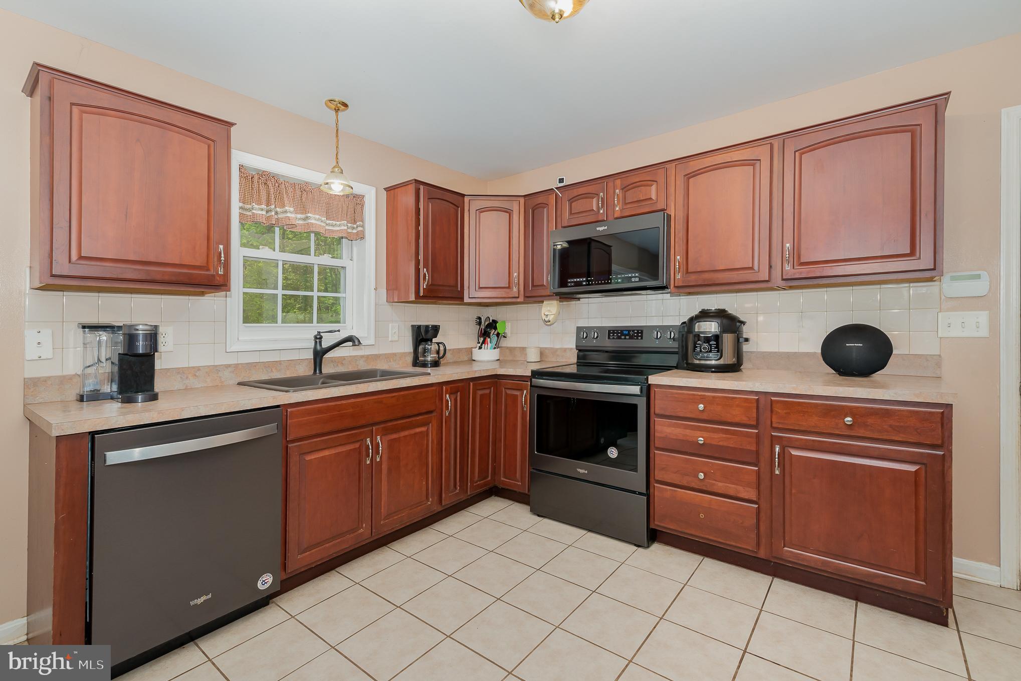 423 Pine Grove Road Gardners, PA 17324 - Photo 11 of 33 Gallery Image 11