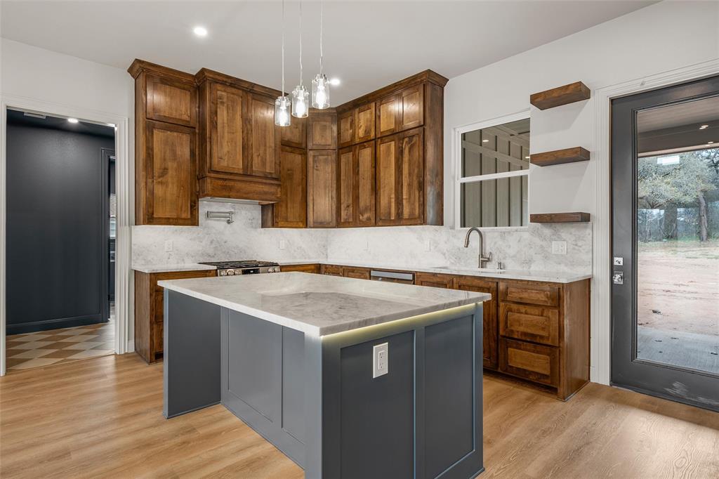 127 Canyon Ridge Drive Waco, TX 76705 - Photo 12 of 36