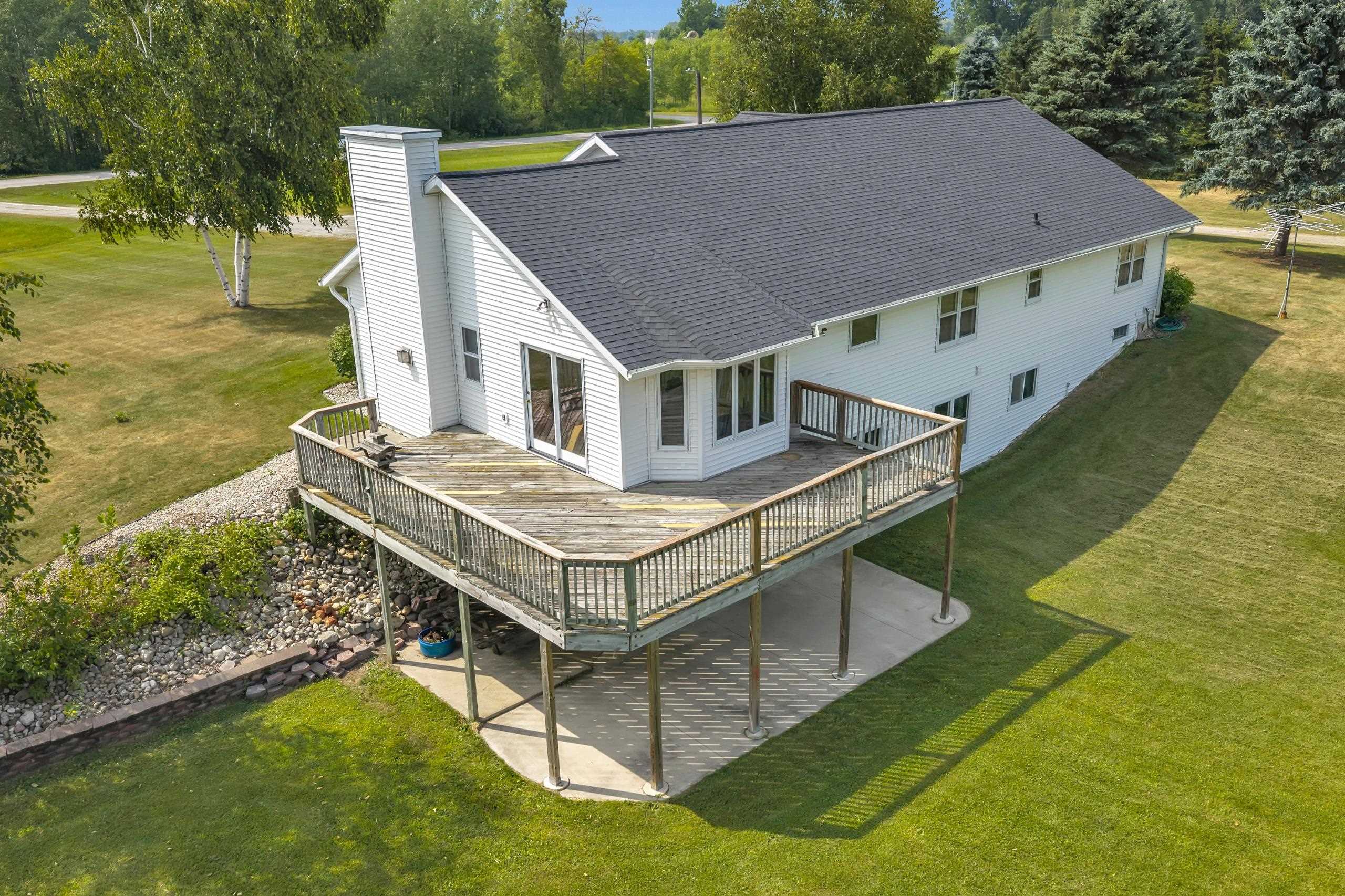 956 Yurek Road Pulaski, WI 54162 - Photo 38 of 50