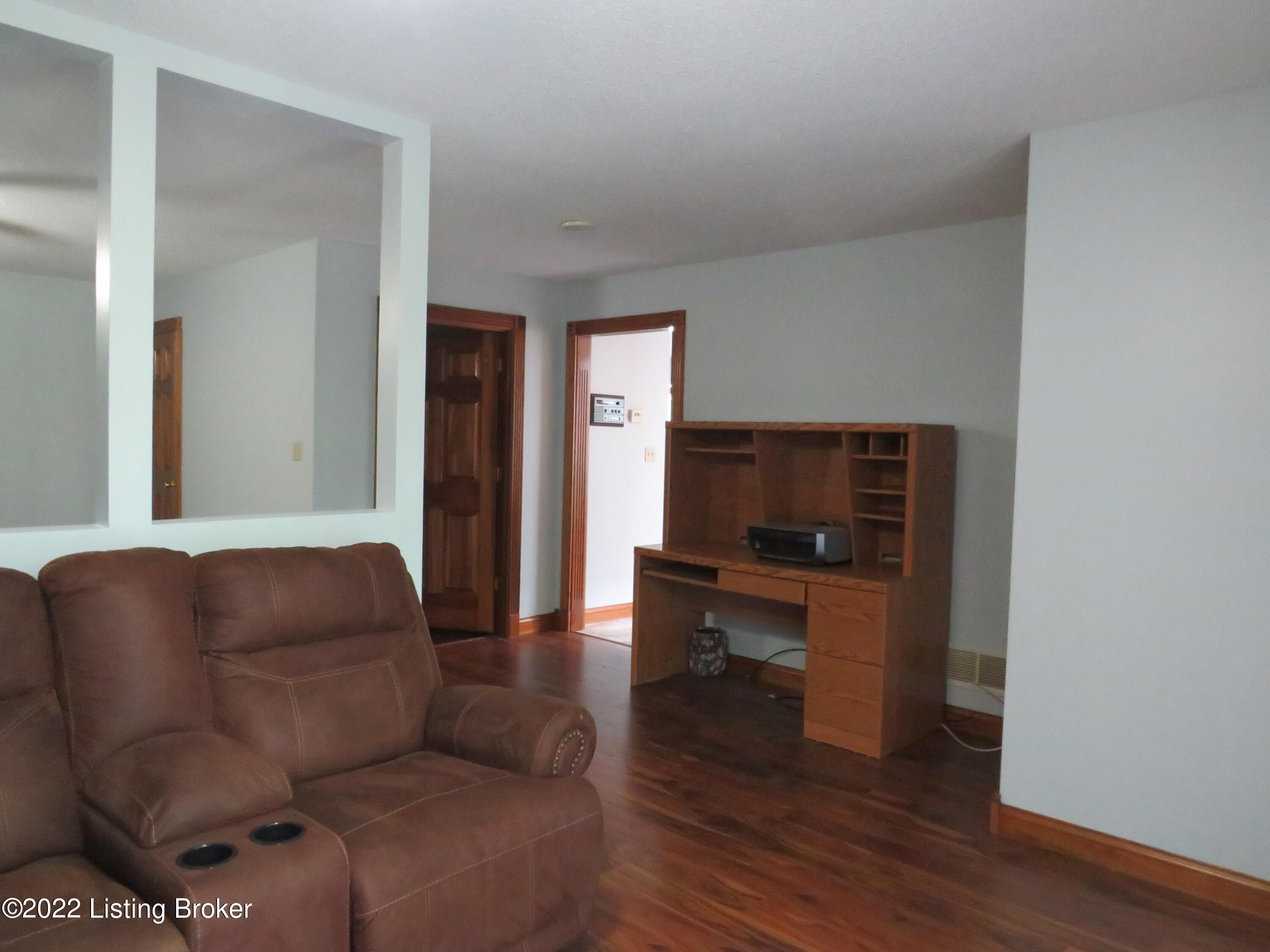 1582 Barnes Road Bardstown, KY 40004 - Photo 16 of 40 IMG_0949