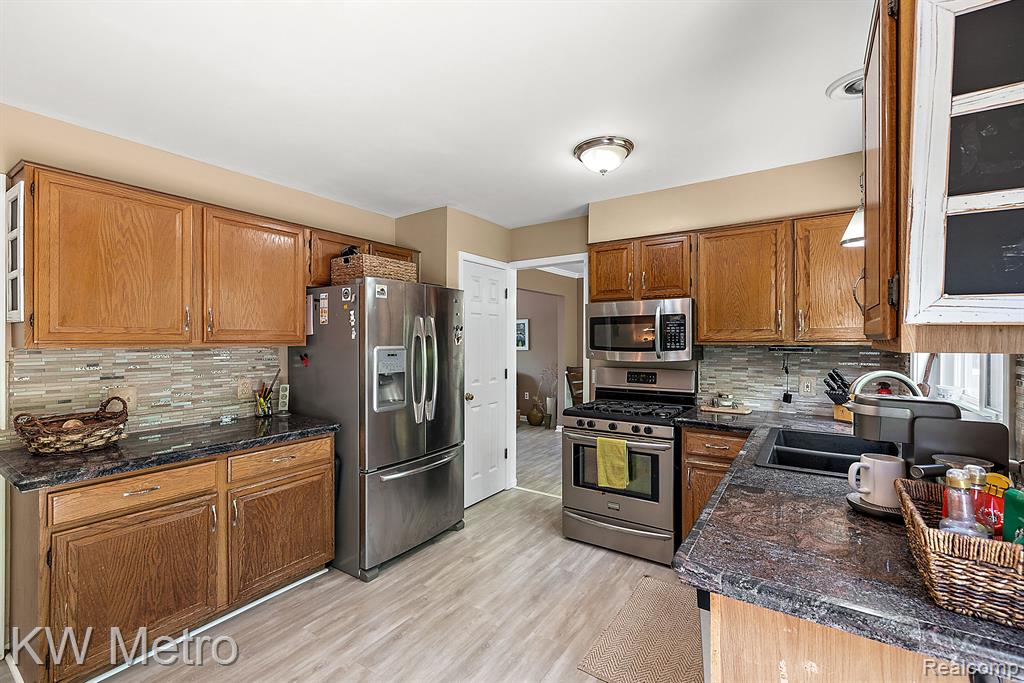 519 Bolinger Street Rochester Hills, MI 48307 - Photo 27 of 49