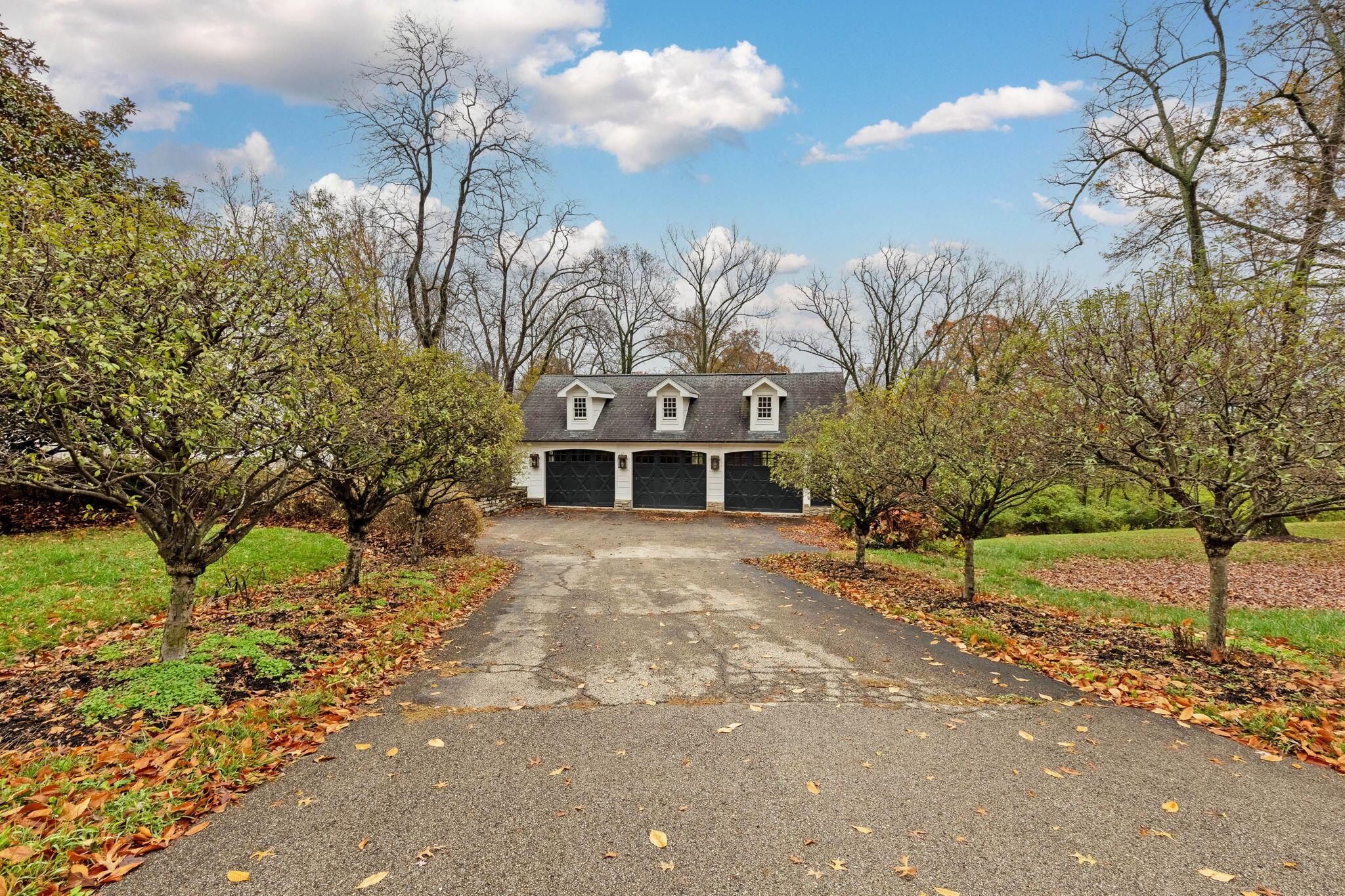 7805 Brill Road Cincinnati, OH 45243 - Photo 49 of 139 49-web-or-mls-7805BrillRoadGuestHouse_Ho