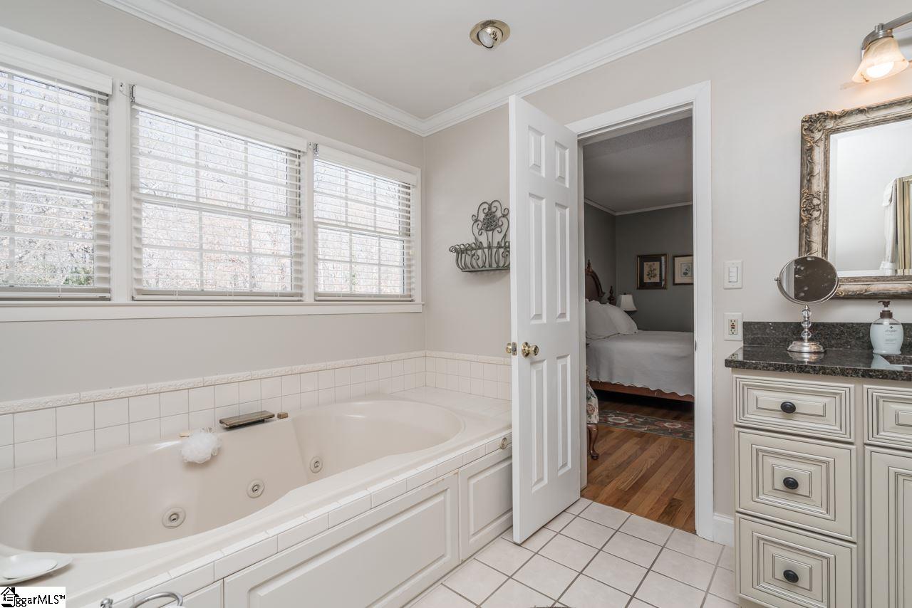 207 Butler Springs Road Greenville, SC 29615 - Photo 11 of 31