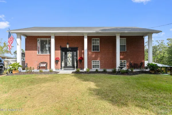$399,000 | 5236 North Shore Circle, Moss Point, MS 39563