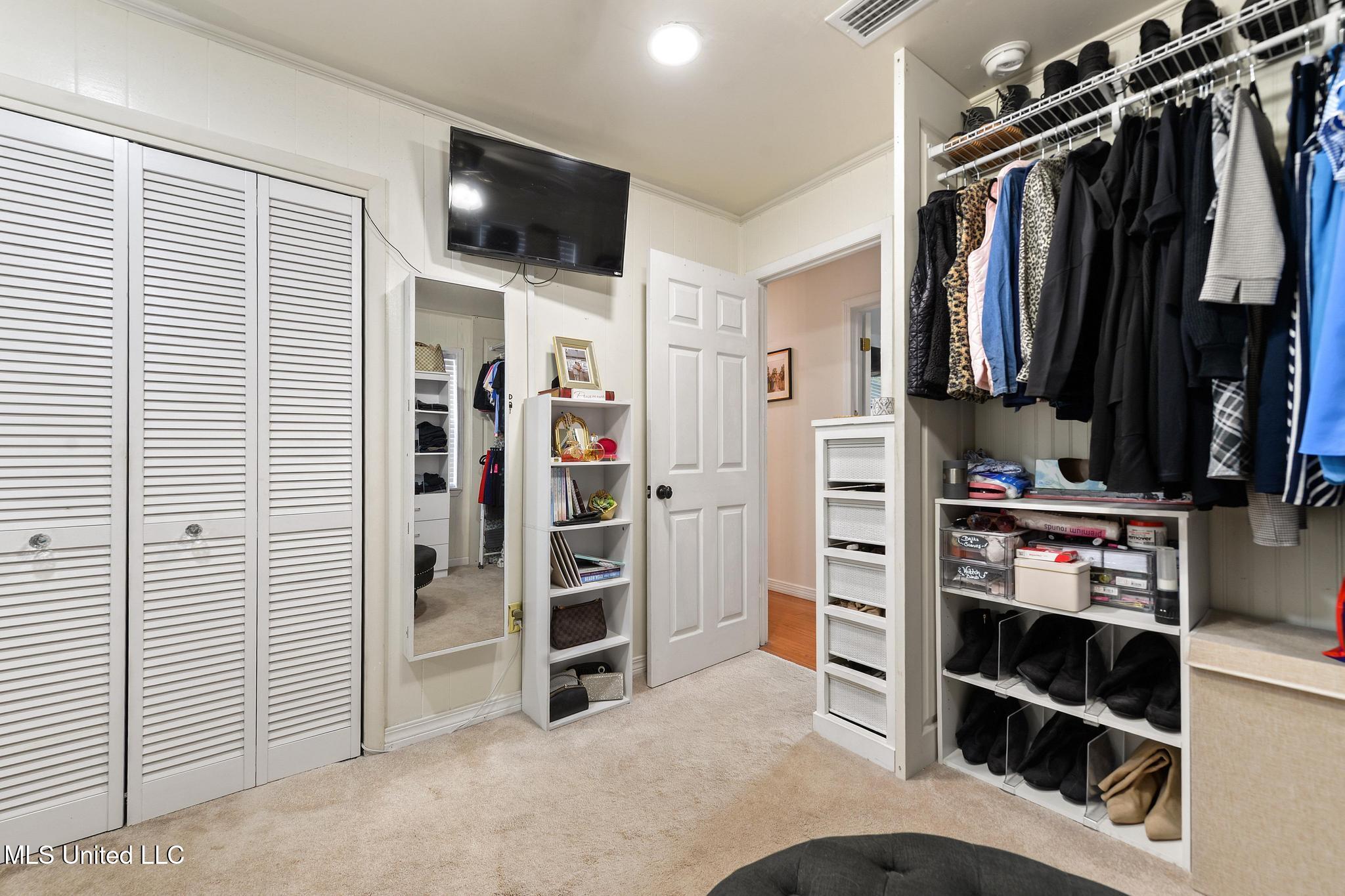 5236 North Shore Circle Moss Point, MS 39563 - Photo 16 of 44 018