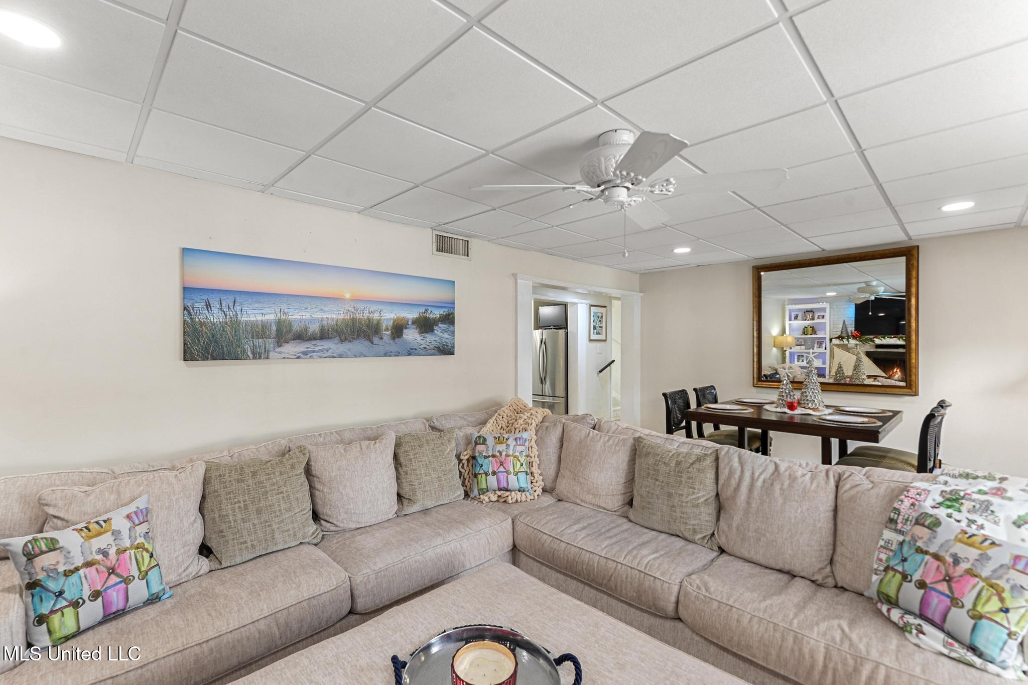 5236 North Shore Circle Moss Point, MS 39563 - Photo 21 of 44 023