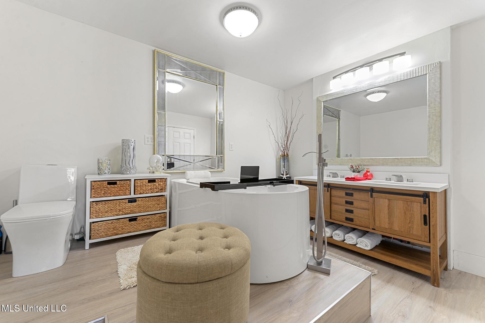 5236 North Shore Circle Moss Point, MS 39563 - Photo 27 of 44 029