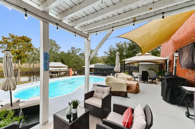 $399,000 | 5236 North Shore Circle, Moss Point, MS 39563