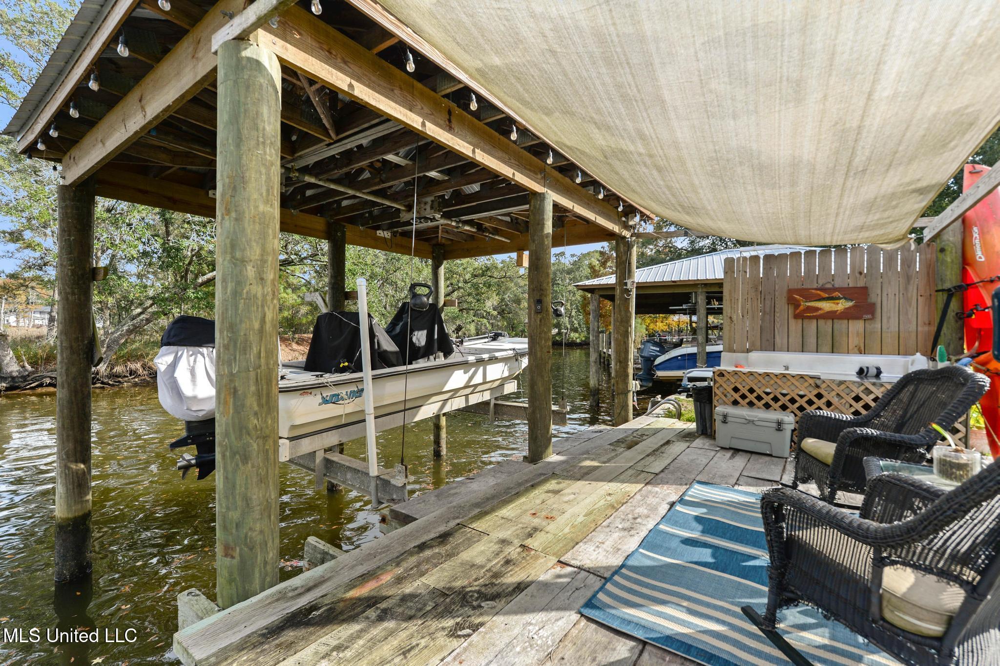 5236 North Shore Circle Moss Point, MS 39563 - Photo 35 of 44 041