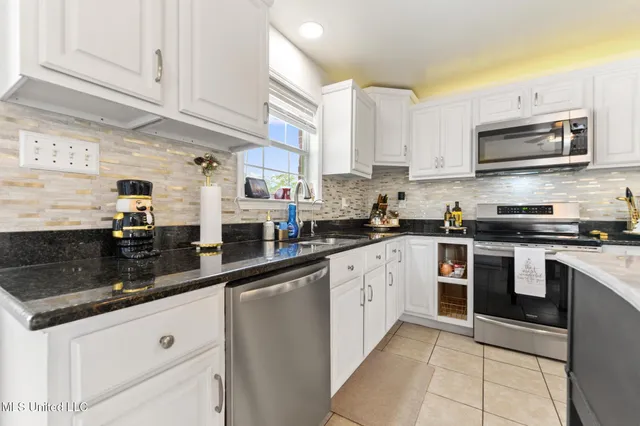 $399,000 | 5236 North Shore Circle, Moss Point, MS 39563