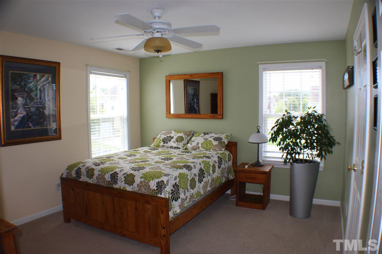 5148 Primland Lane Raleigh, NC 27610 - Photo 11 of 16 Gallery Image 11