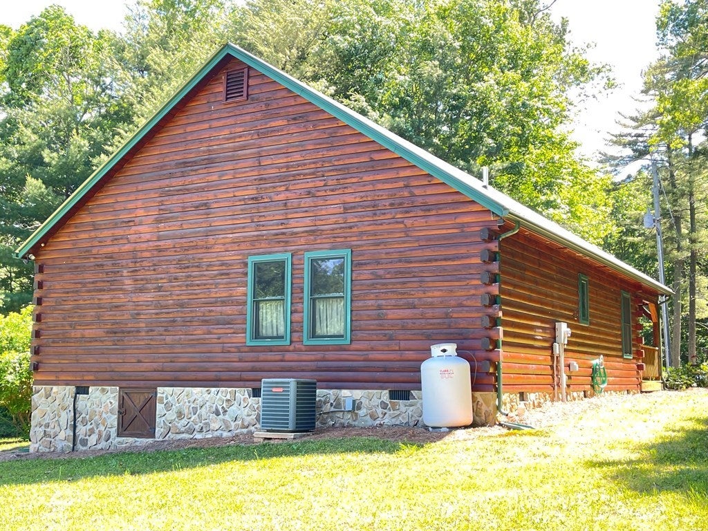 155 Spring Bud Road Fancy Gap, VA 24328 - Photo 32 of 39 Gallery Image 32