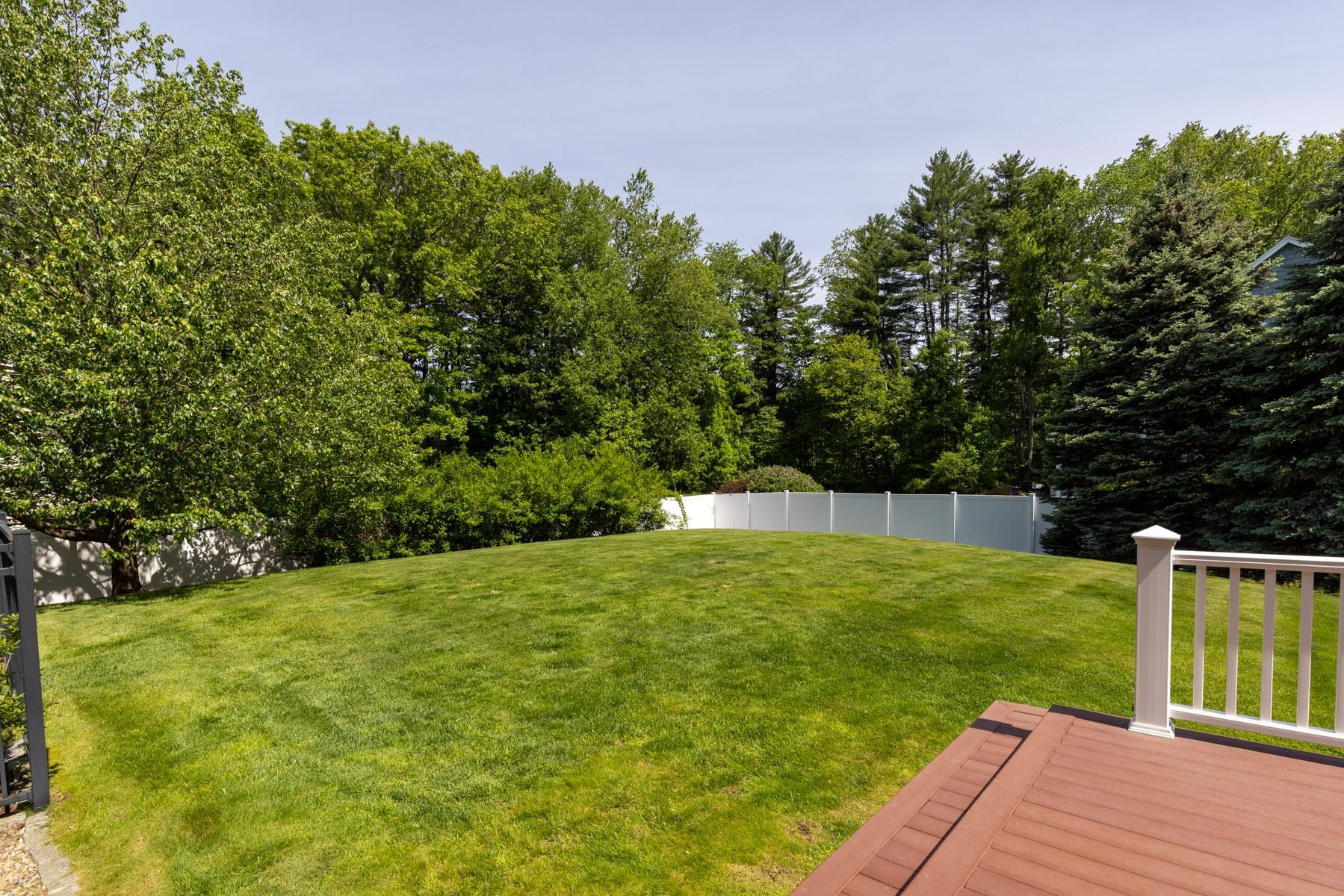 8 Heron Way Stratham, NH 03885 - Photo 13 of 52
