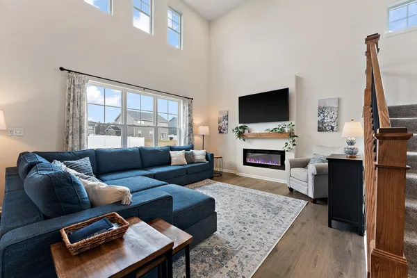 $519,900 | 3854 Wild Grove Way, Valparaiso, IN 46385