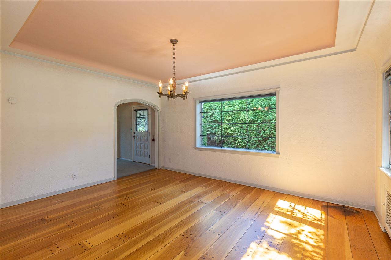 1207 East Overbluff Road Spokane, WA 99203 - Photo 10 of 38 Gallery Image 10