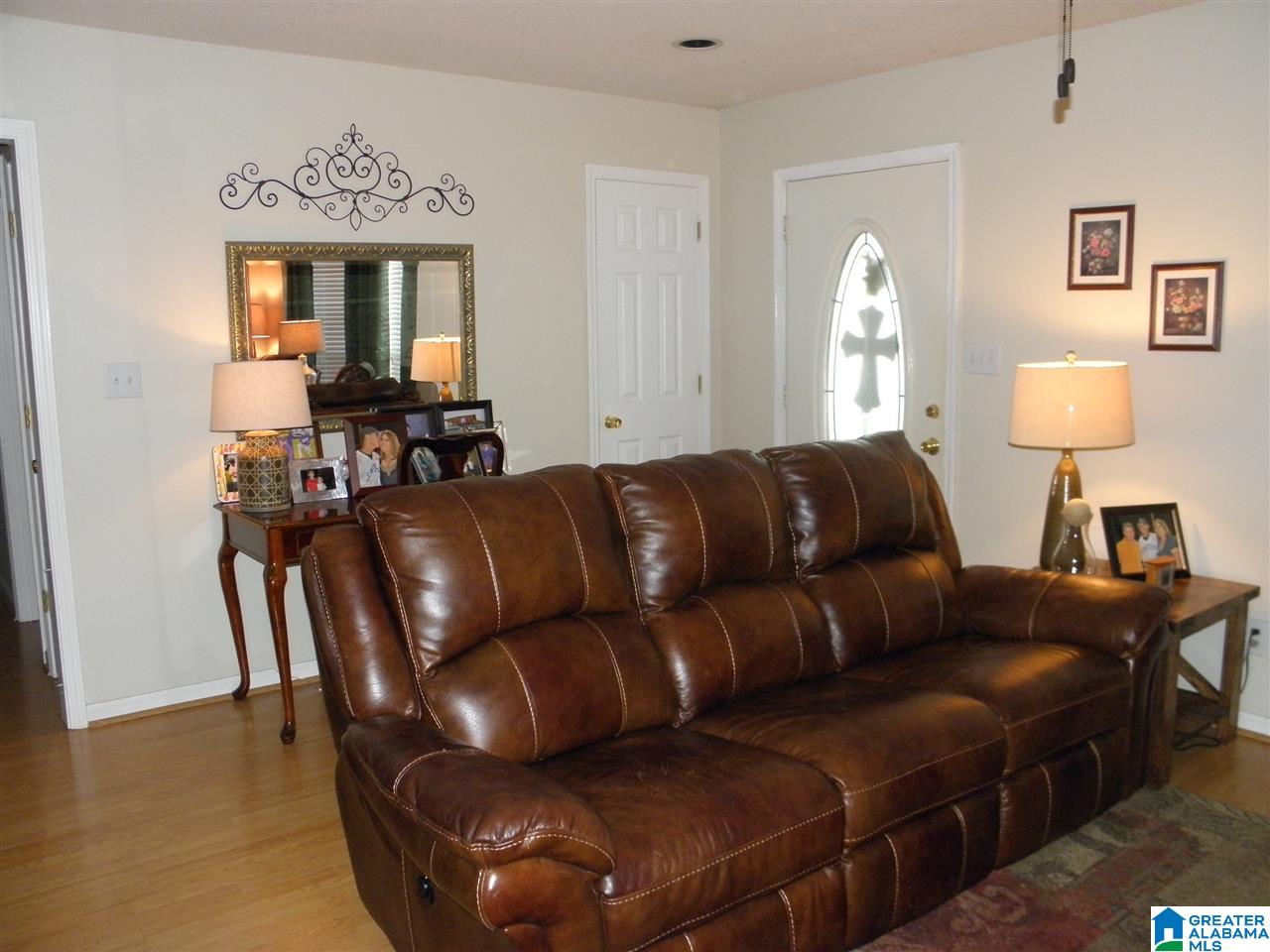 917 8th Street Pleasant Grove, AL 35127 - Photo 4 of 32