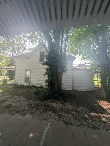 $29,999 | 710 East Lincoln Street, Iola, KS 66749