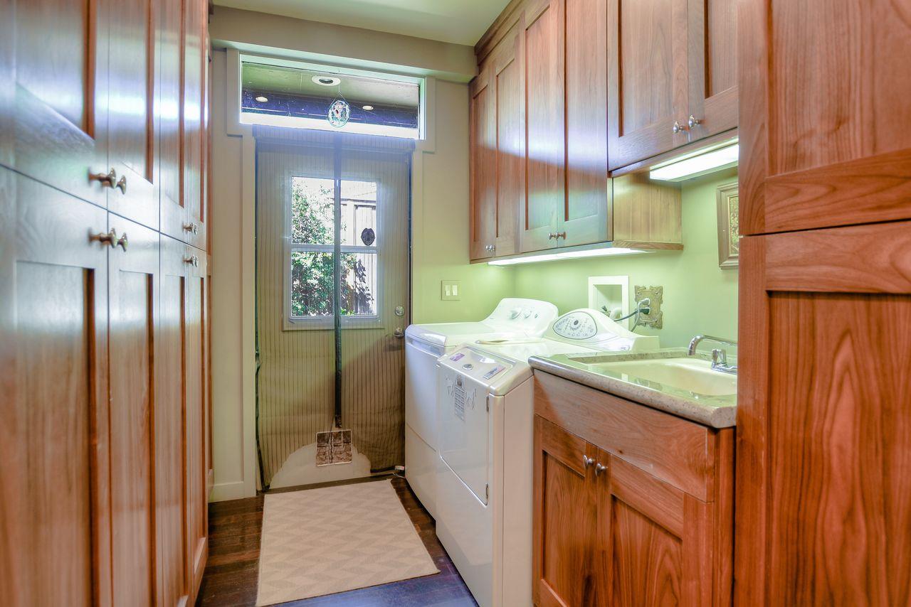 149 Cutter Drive Watsonville, CA 95076 - Photo 24 of 49 a bathroom with a granite countertop sink and a mirror