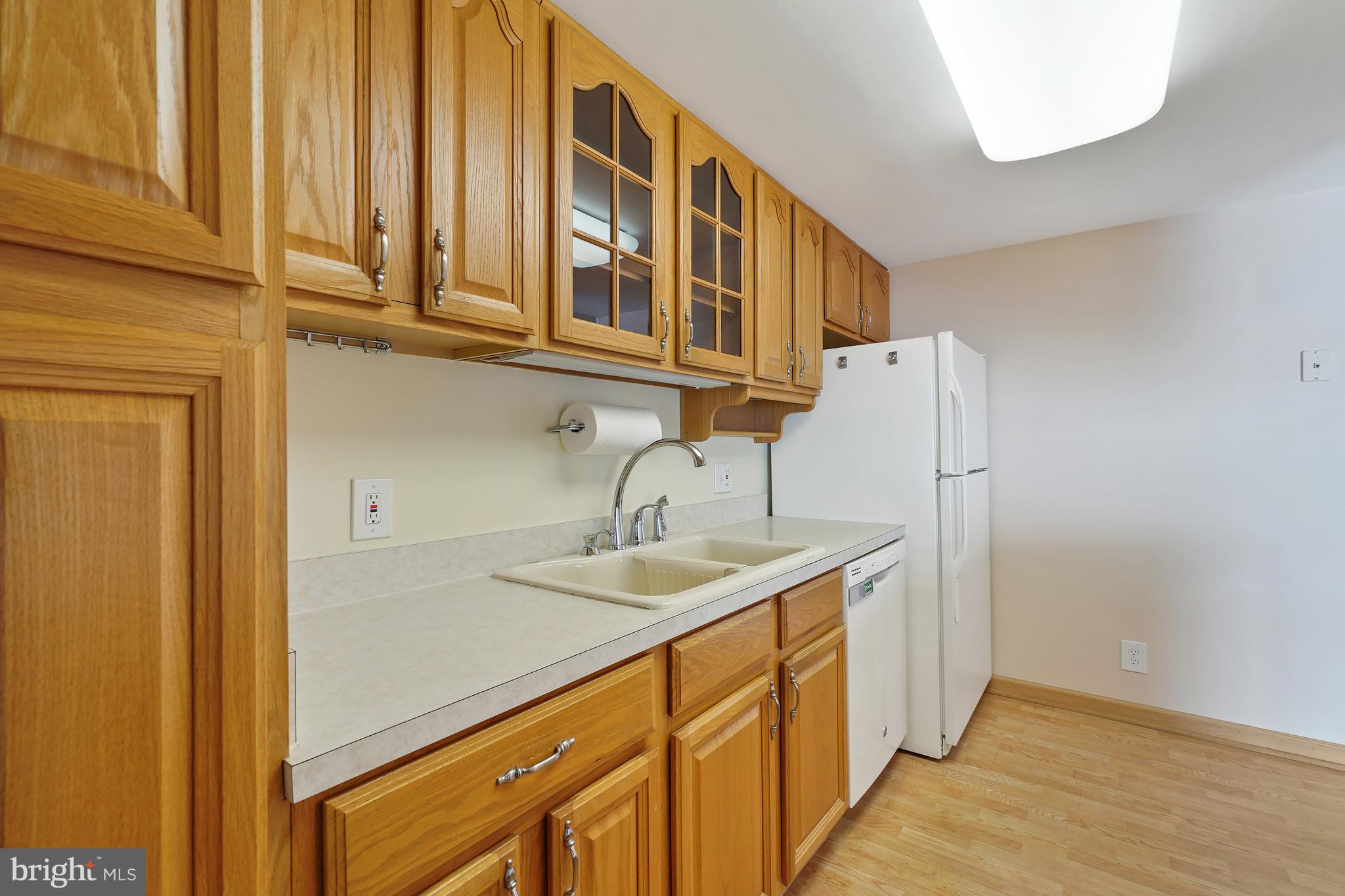14550 Kelmscot Drive, Unit 186A Silver Spring, MD 20906 - Photo 13 of 29 a bathroom with a sink and a mirror