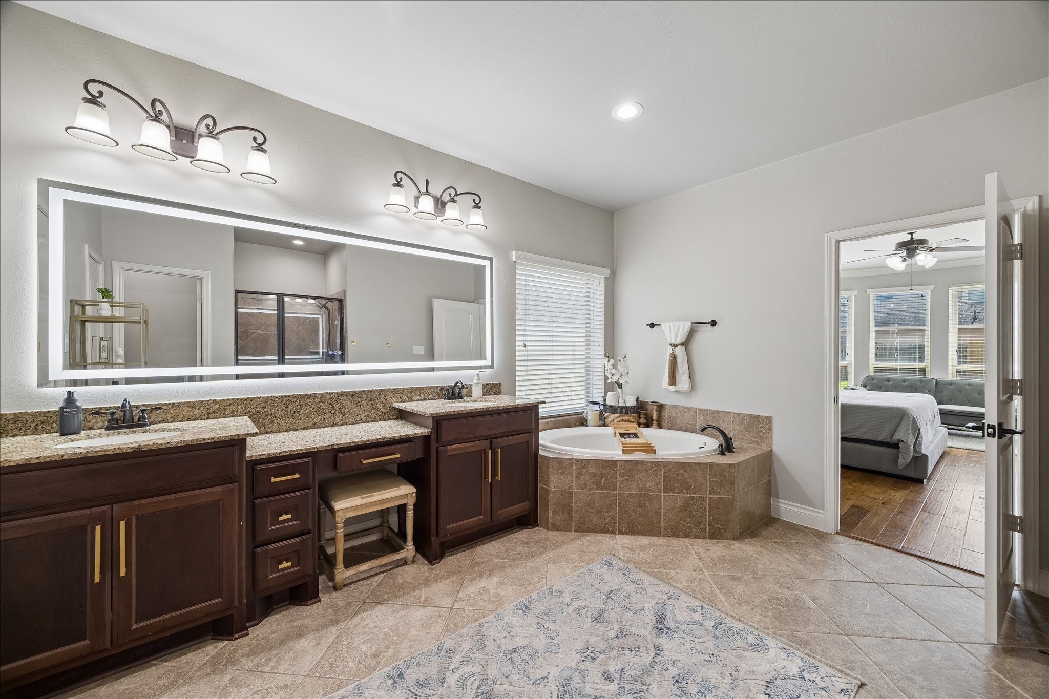 13619 Breakwater Path Loop Houston, TX 77044 - Photo 12 of 30
