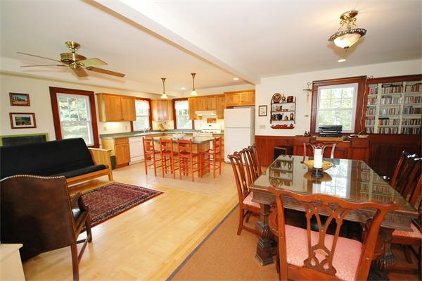 61 Concord Road Sudbury, MA 01776 - Photo 3 of 15 Gallery Image 3