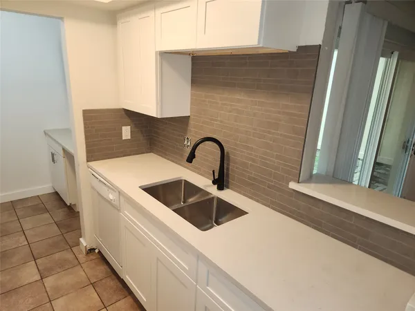 $2,250 | 1510 Rockdale Circle, Unit A, Austin, TX 78704