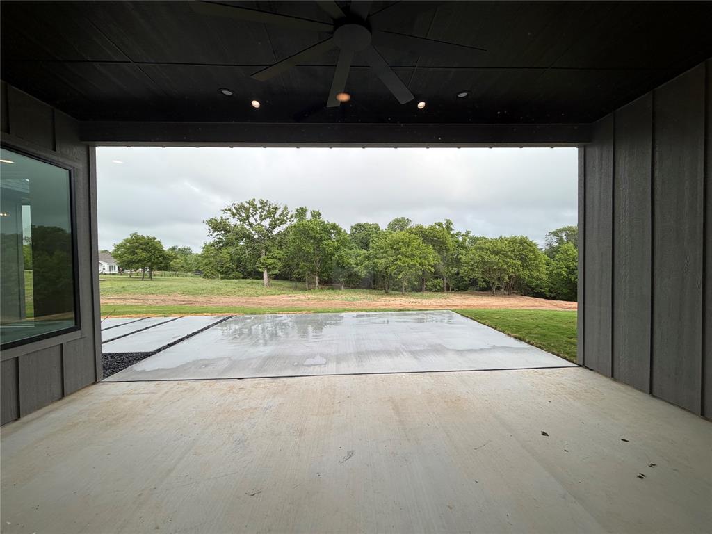 275 Latigo Way Weatherford, TX 76088 - Photo 32 of 39