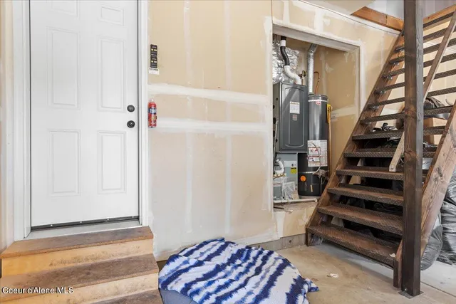 $749,000 | 32595 North 1st Avenue, Spirit Lake, ID 83869