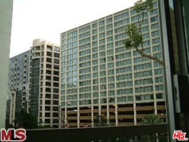 $3,895 | 10751 Wilshire Boulevard, Unit 503, Los Angeles, CA 90024