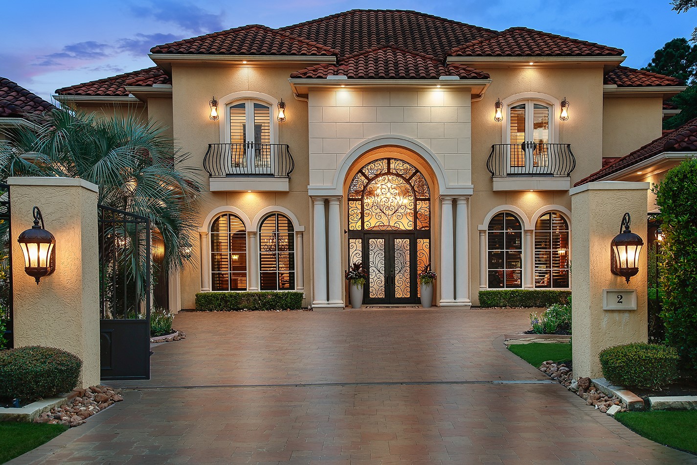 2 Lace Point The Woodlands, TX 77382 - Photo 2 of 48 a front view of a house