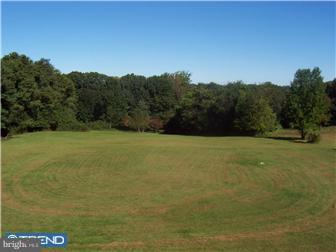 121 Mattson Road Marcus Hook, PA 19060 - Photo 3 of 12 View