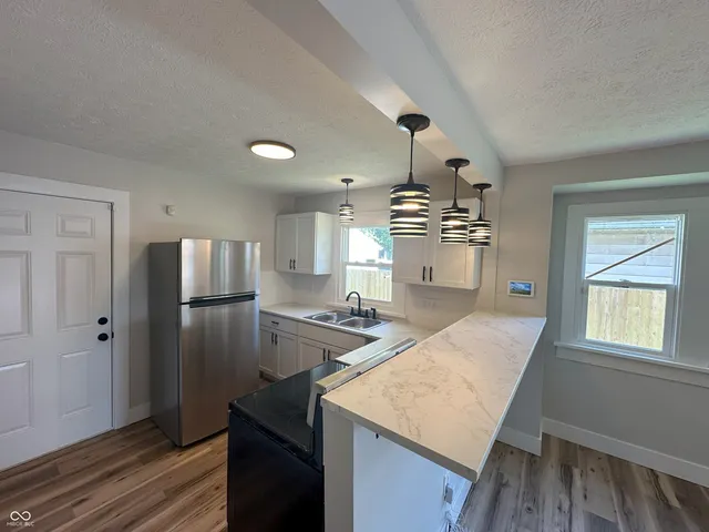 $1,395 | 1717 North Tacoma Avenue, Indianapolis, IN 46218