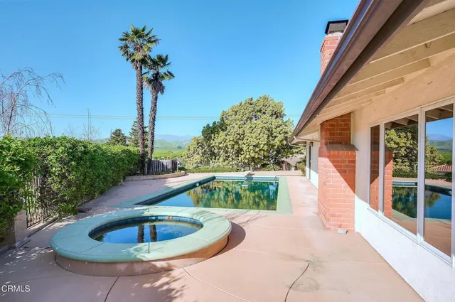 $1,089,000 | 821 Trueno Avenue, Camarillo, CA 93010