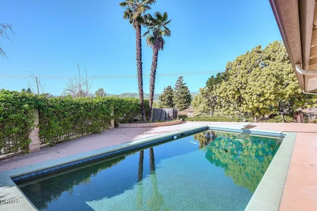 $1,089,000 | 821 Trueno Avenue, Camarillo, CA 93010