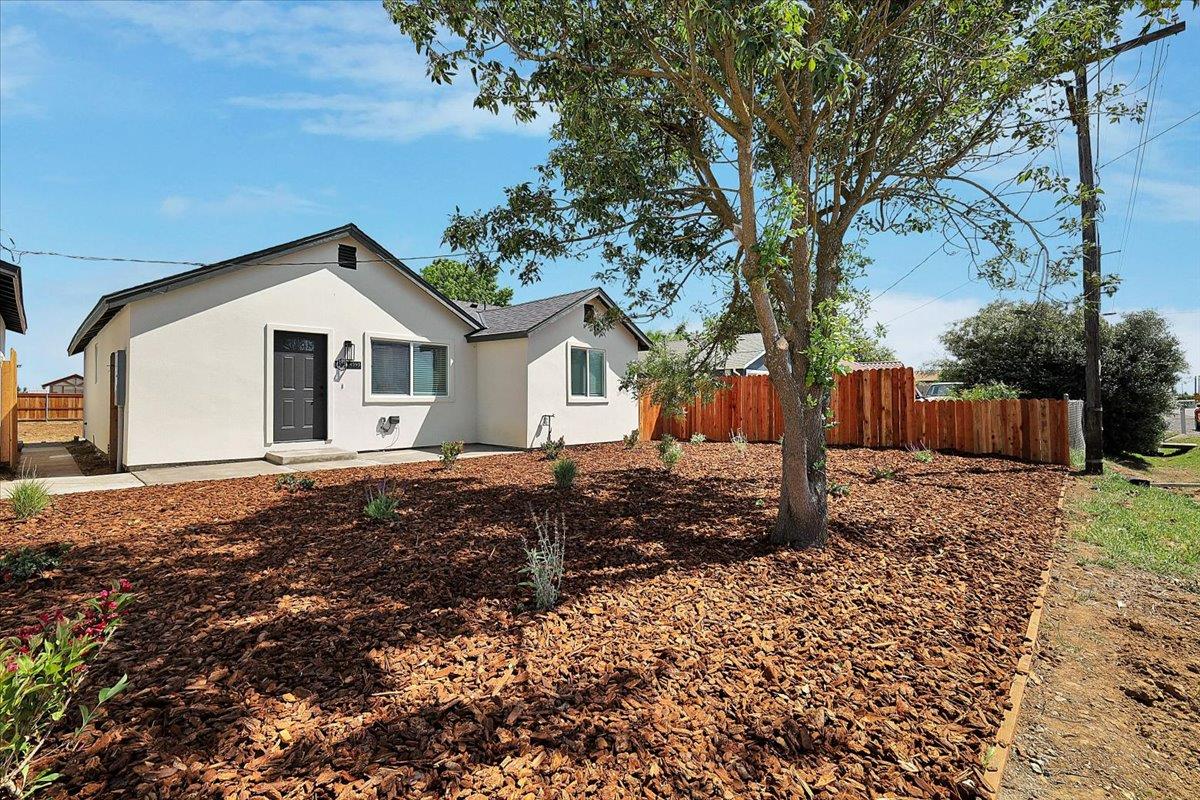 4593 Arboga Road Olivehurst, CA 95961 - Photo 2 of 31