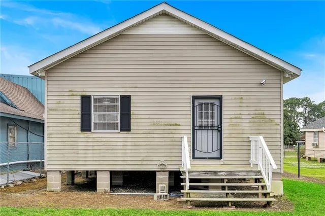 $195,000 | 1207 Kepler Street, Gretna, LA 70053