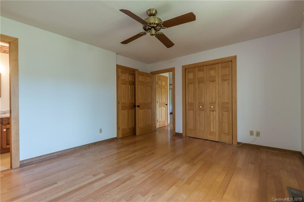 3171 Hunting Country Road Tryon, NC 28782 - Photo 13 of 36 Gallery Image 13
