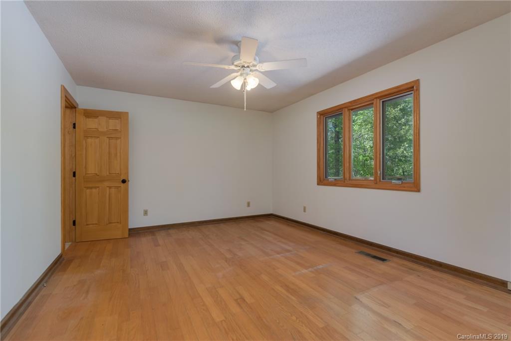 3171 Hunting Country Road Tryon, NC 28782 - Photo 17 of 36 Gallery Image 17
