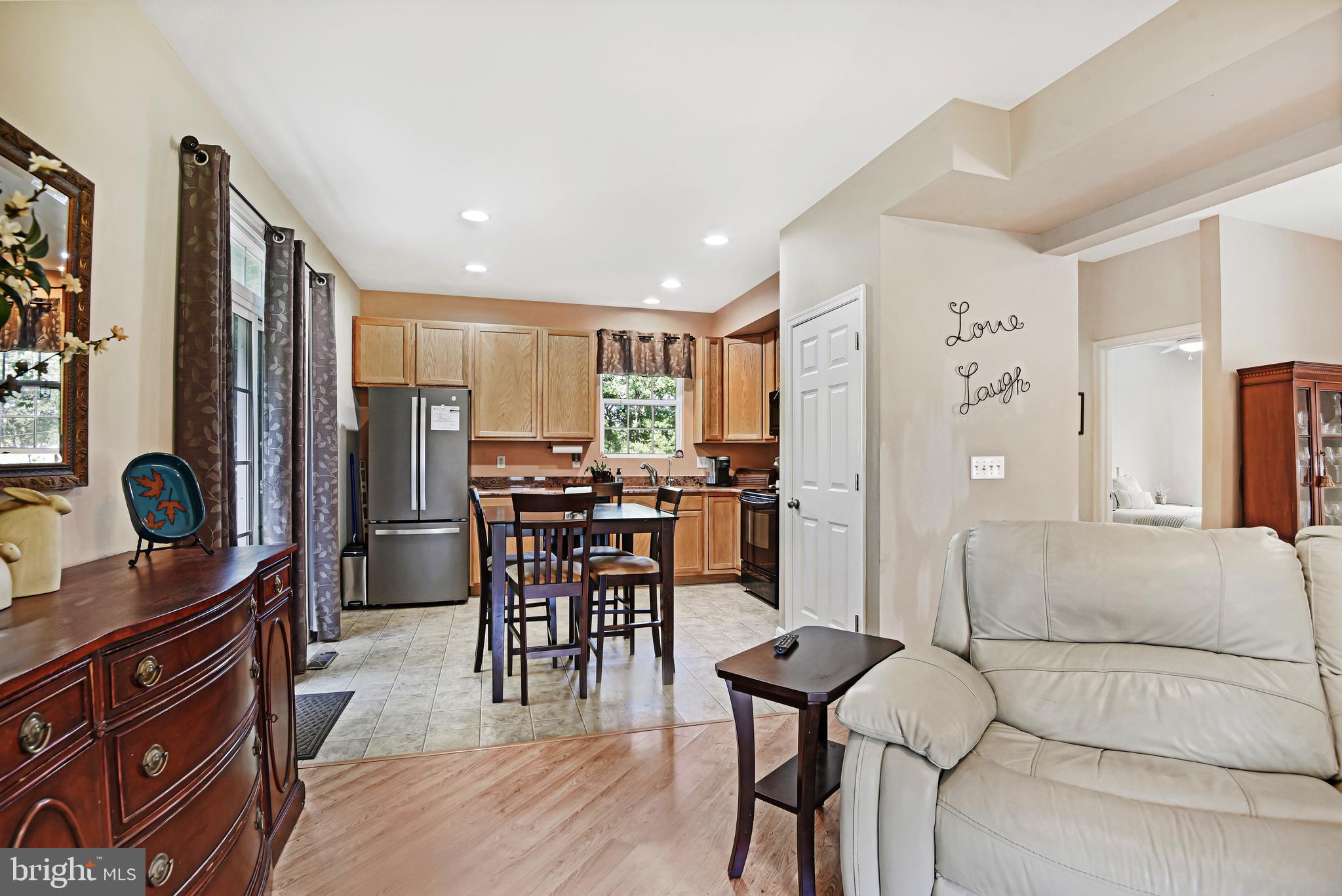 856 Bayview Drive Edgewater, MD 21037 - Photo 13 of 28