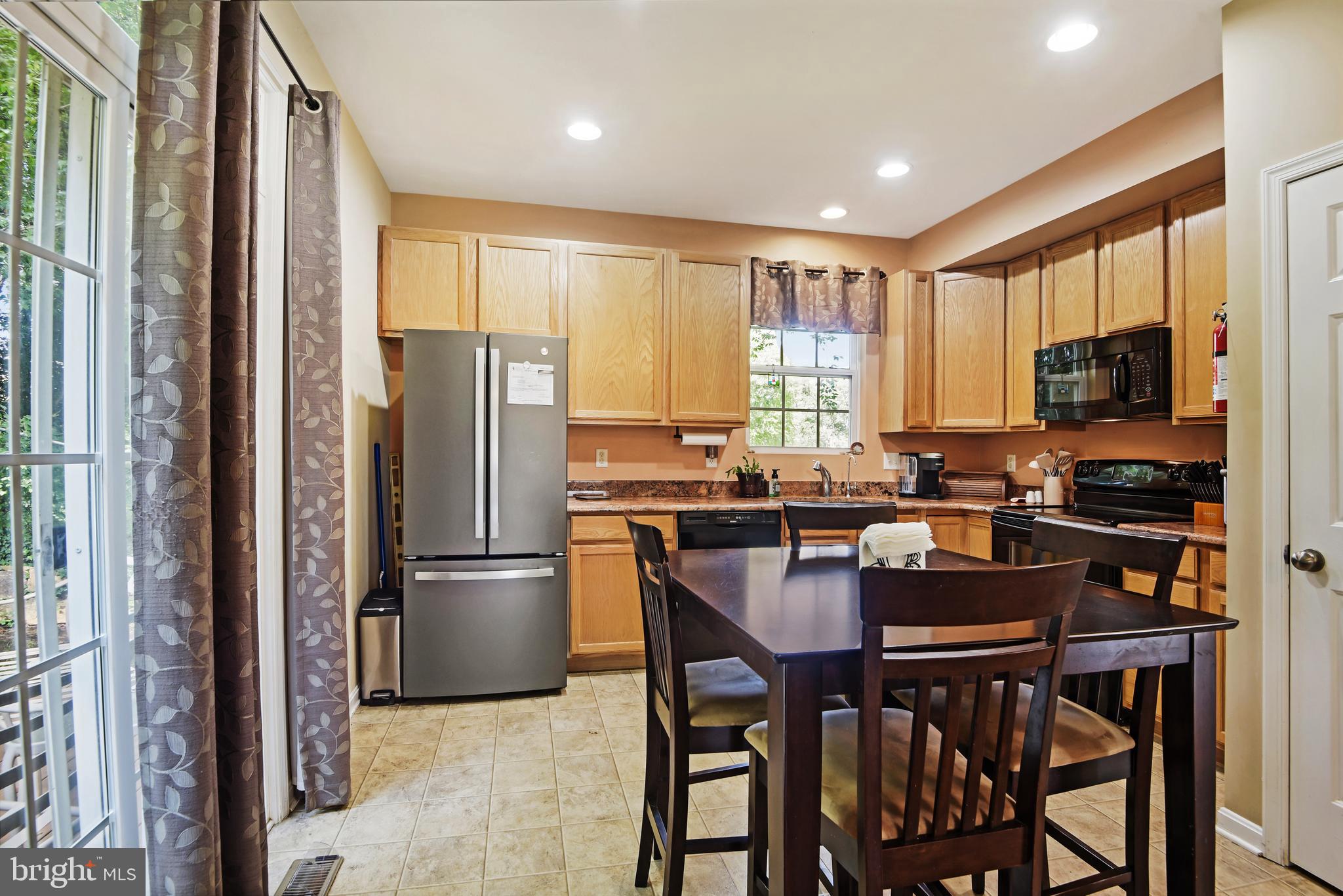 856 Bayview Drive Edgewater, MD 21037 - Photo 14 of 28