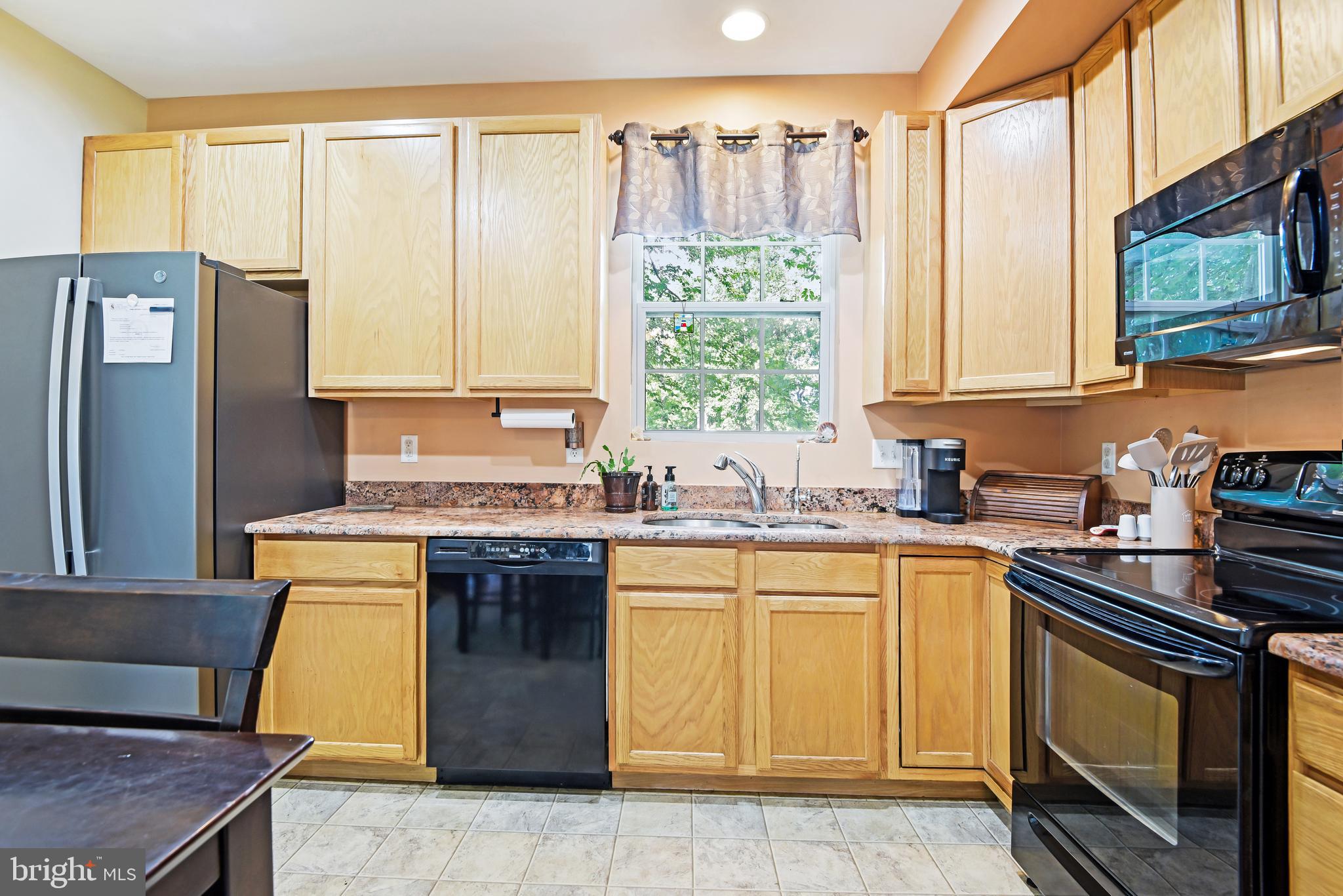 856 Bayview Drive Edgewater, MD 21037 - Photo 17 of 28