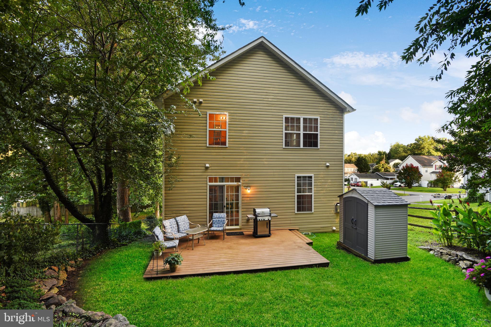 856 Bayview Drive Edgewater, MD 21037 - Photo 4 of 28