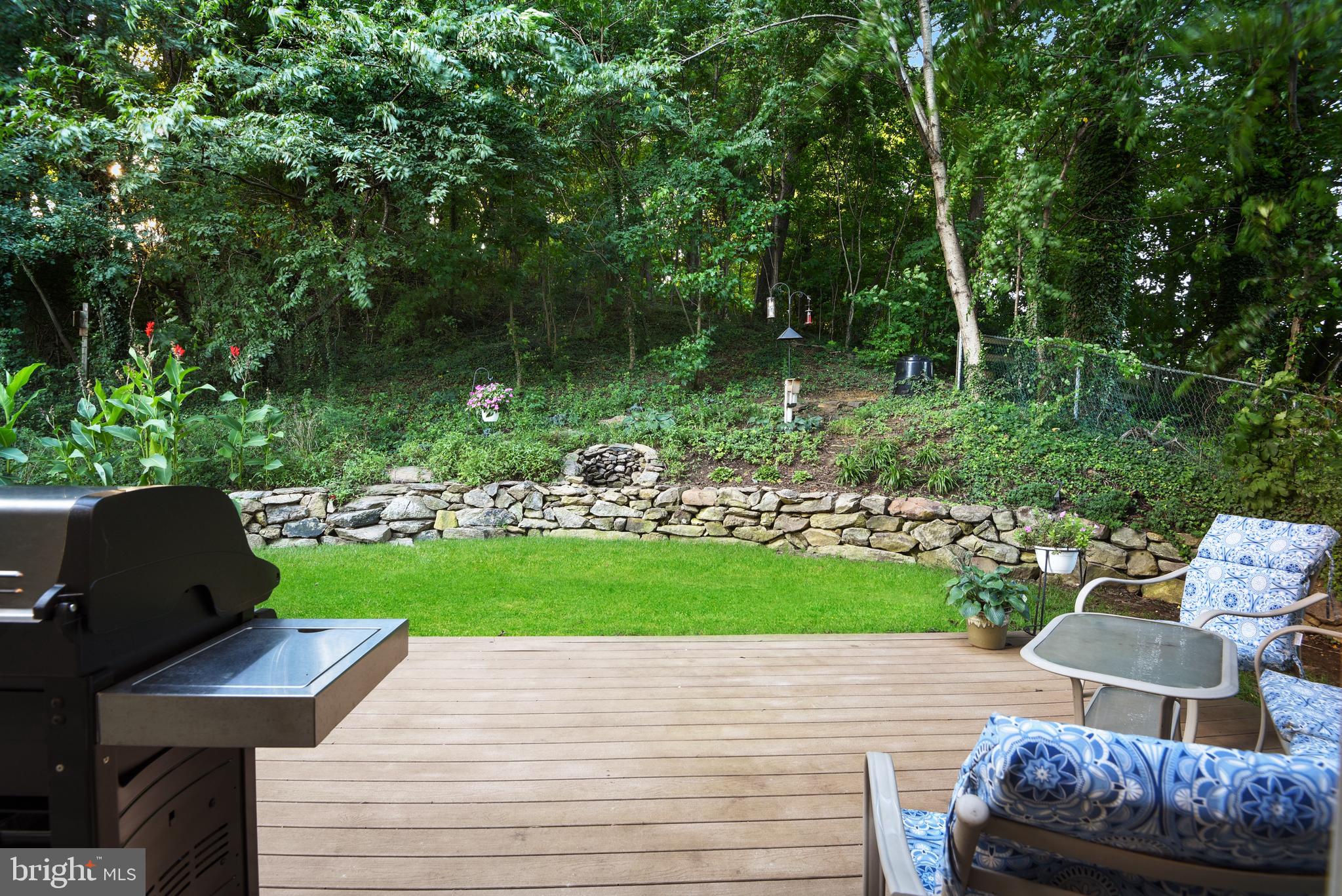 856 Bayview Drive Edgewater, MD 21037 - Photo 6 of 28