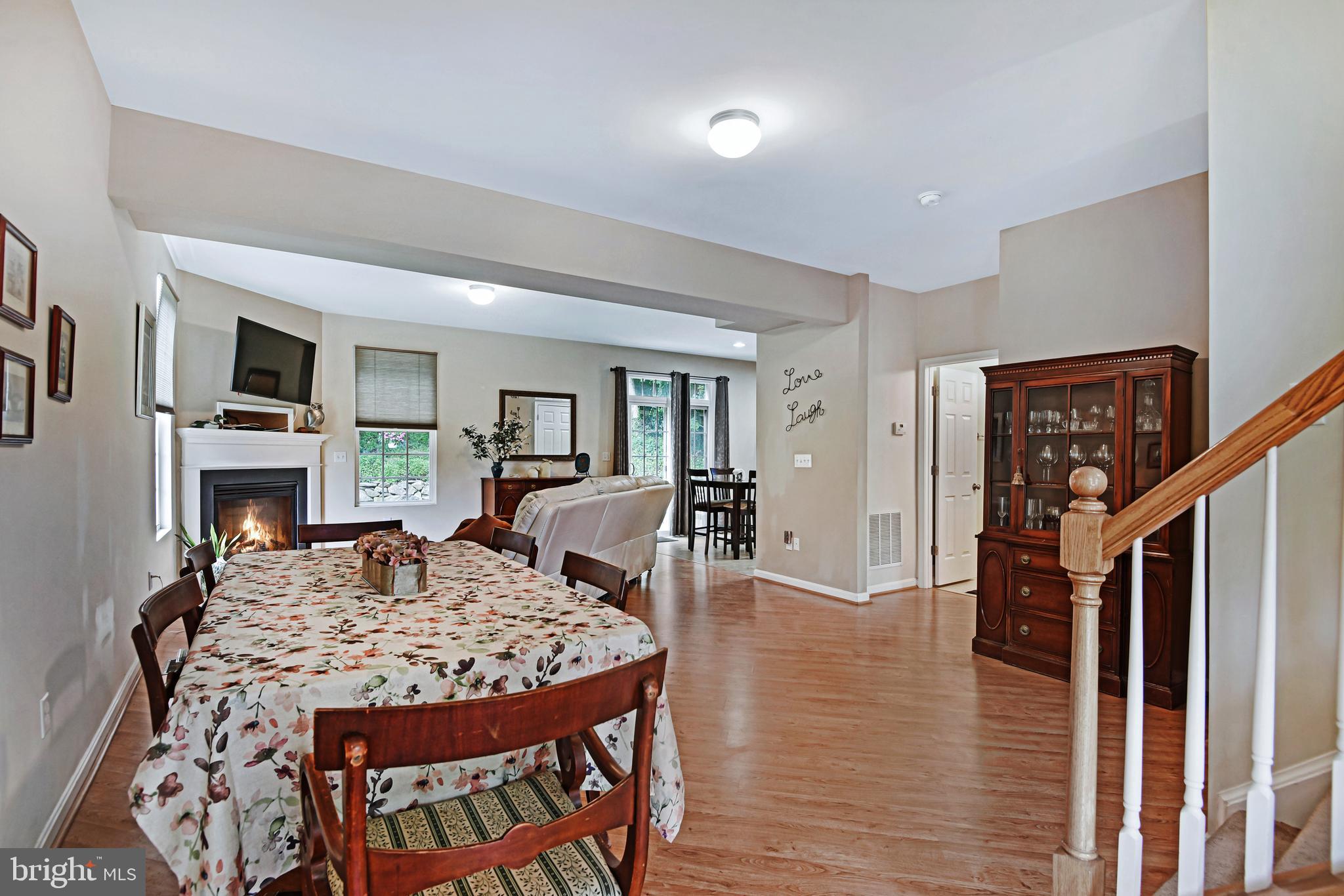 856 Bayview Drive Edgewater, MD 21037 - Photo 8 of 28