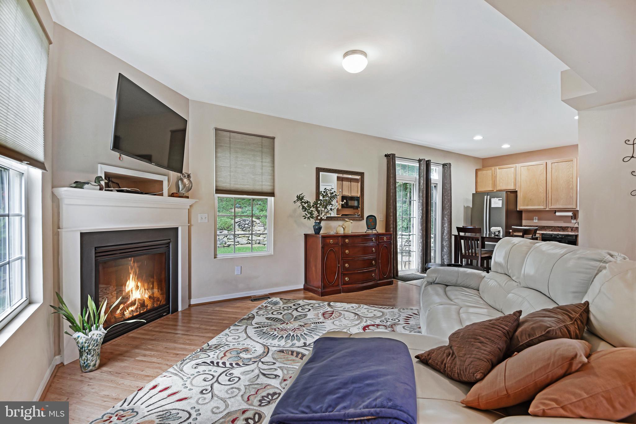 856 Bayview Drive Edgewater, MD 21037 - Photo 10 of 28