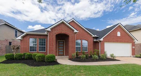 $425,500 | 8802 Rocky Knoll Lane, Rosenberg, TX 77469