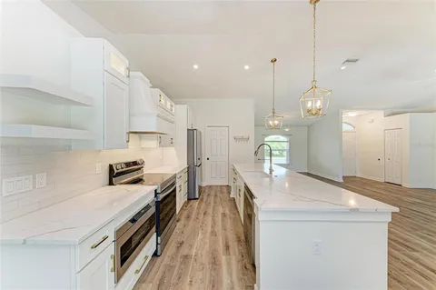 $510,000 | 2403 Icecapade Drive, Sarasota, FL 34240