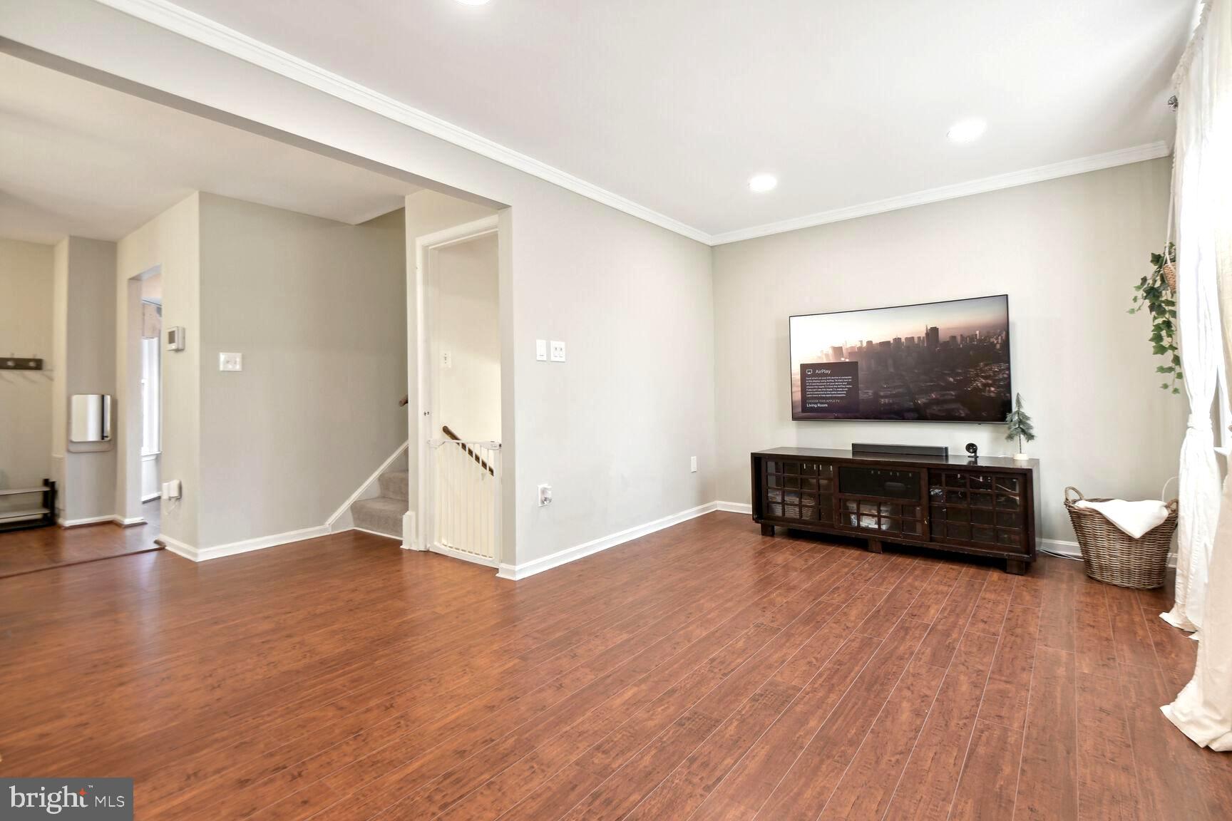 5940 Heritage Square Drive Burke, VA 22015 - Photo 4 of 27